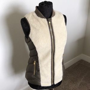 Athleta brown and fleece vest Small